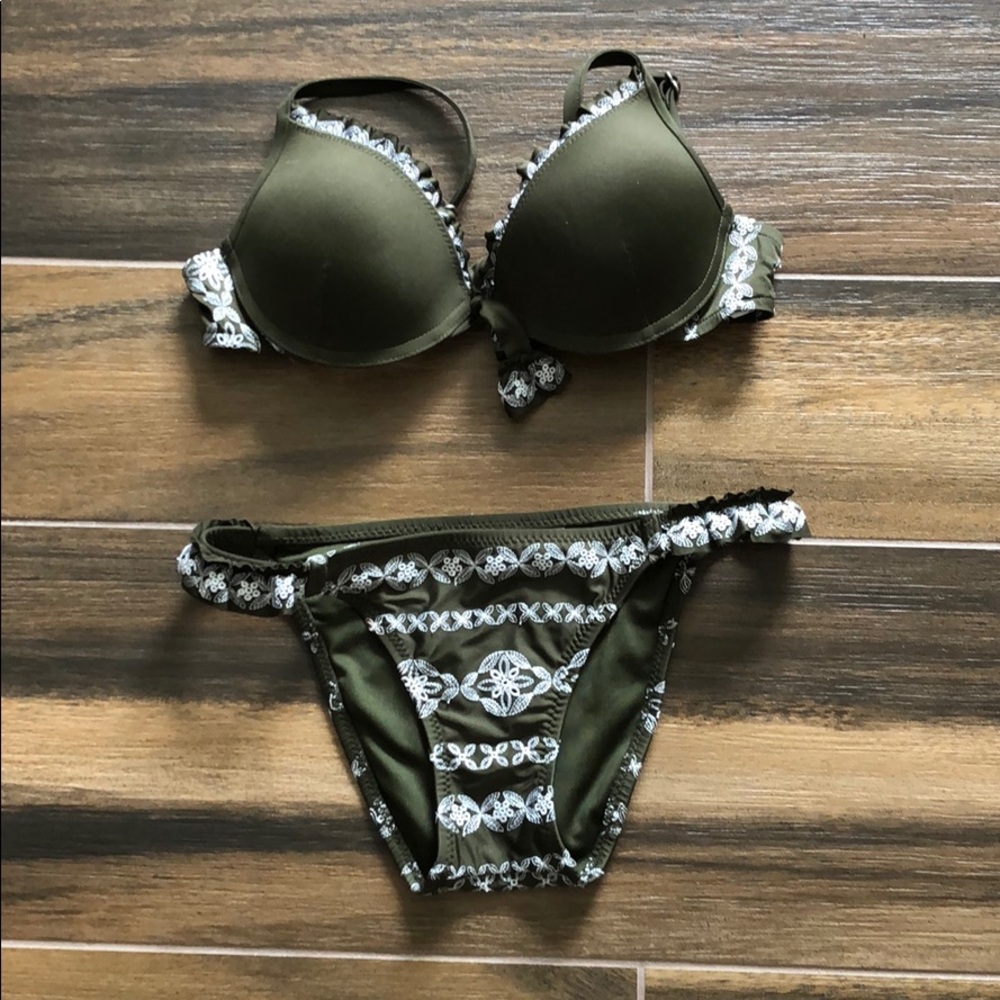 Hunter green and white embroidered bikini